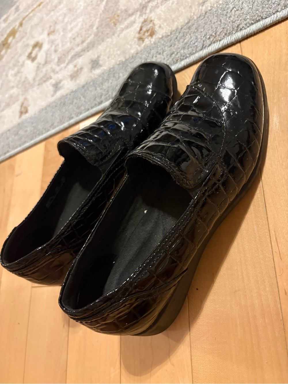 Clarks Black Patent Croc-Embossed Slip-On Loafers women’s